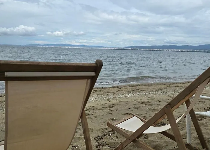 Dimi Deluxe 公寓 Peraía