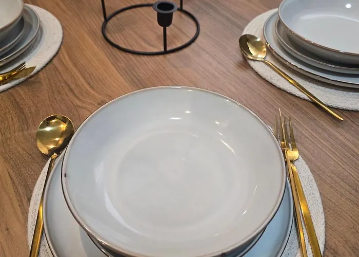 Dimi Deluxe * Peraía